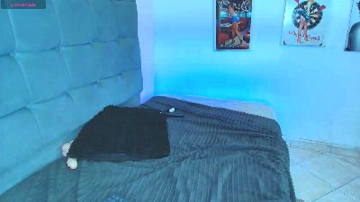 hermione_18 live cam on Cam4