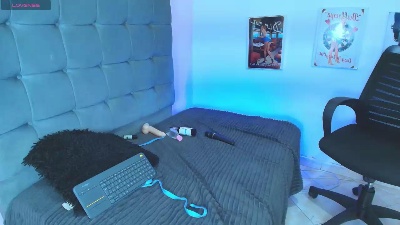 hermione_18 live cam on Cam4