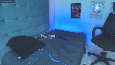 hermione_18 live cam on Cam4