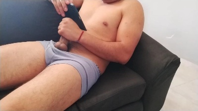 hernan1 live cam on Cam4