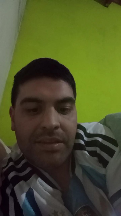 hernan34 live cam on Cam4