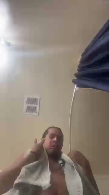 hernan_20 live cam on Cam4