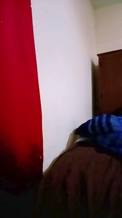 herny_carrillo live cam on Cam4