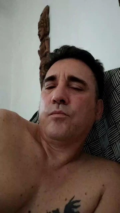 heterokaero1985 live cam on Cam4