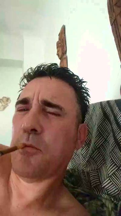 heterokaero1985 live cam on Cam4