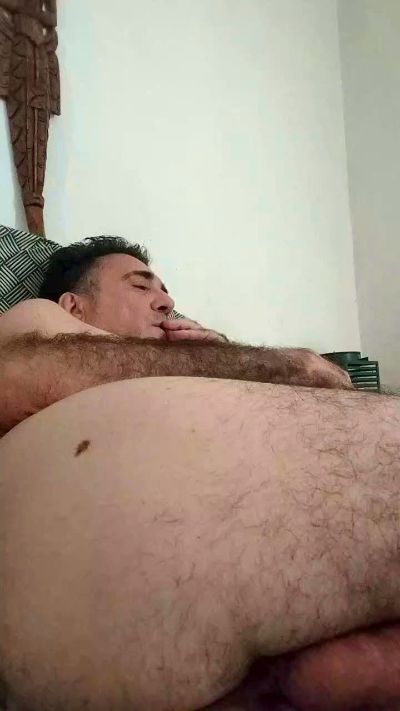 heterokaero1985 live cam on Cam4