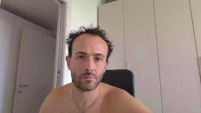hhombres live cam on Cam4