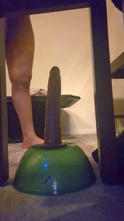 hiddenpleasure5 live cam on Cam4
