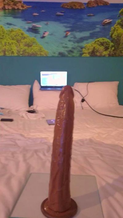 hiddenpleasure5 live cam on Cam4
