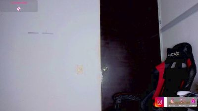 hinatatatto1 live cam on Cam4