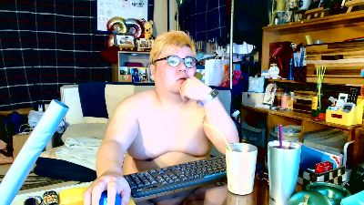 hirochan0630 live cam on Cam4