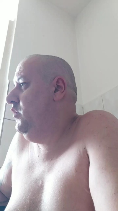 hoanbr live cam on Cam4