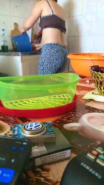 hoanbr live cam on Cam4