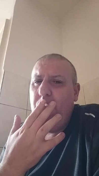hoanbr live cam on Cam4