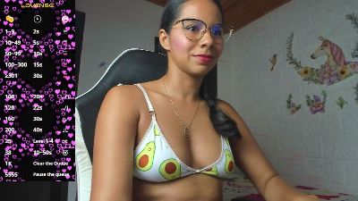 hoffman_alisson live cam on Cam4