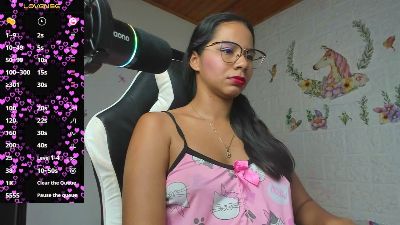 hoffman_alisson live cam on Cam4