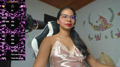 hoffman_alisson live cam on Cam4