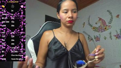 hoffman_alisson live cam on Cam4