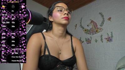 hoffman_alisson live cam on Cam4