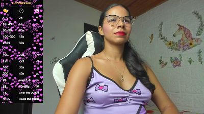 hoffman_alisson live cam on Cam4
