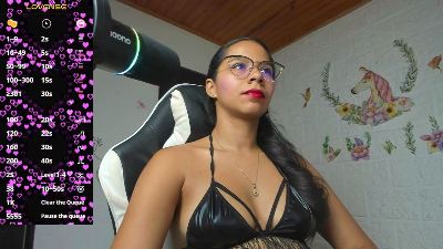 hoffman_alisson live cam on Cam4