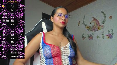 hoffman_alisson live cam on Cam4