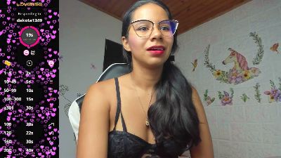 hoffman_alisson live cam on Cam4
