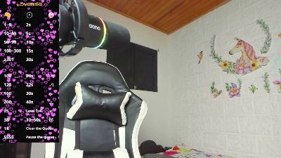 hoffman_alisson live cam on Cam4