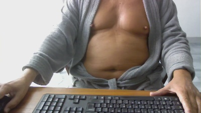 hom40bi live cam on Cam4