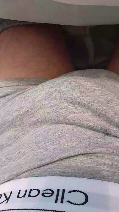 hombreeeeee live cam on Cam4