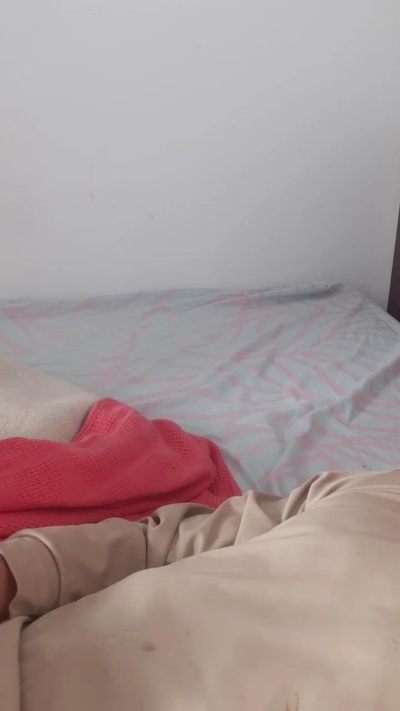 hombrejoven2021 live cam on Cam4