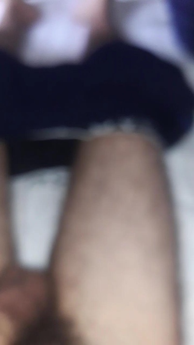 hombrejoven2021 live cam on Cam4