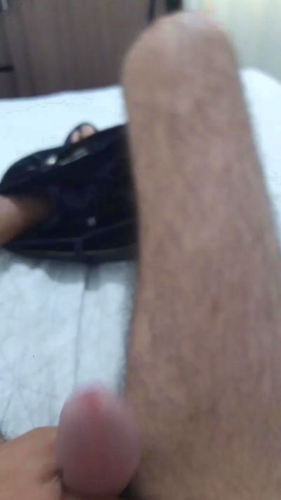 hombrejoven2021 live cam on Cam4