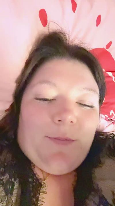 honey_curves live cam on Cam4