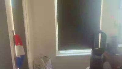 honeyhazel1 live cam on Cam4