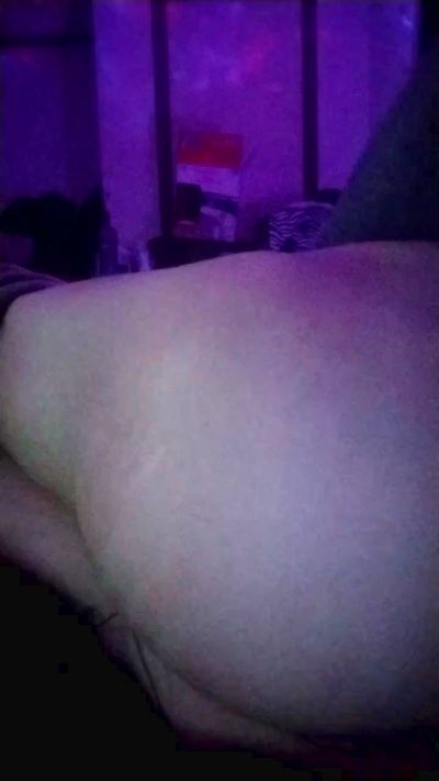 hopebrandon7044 live cam on Cam4