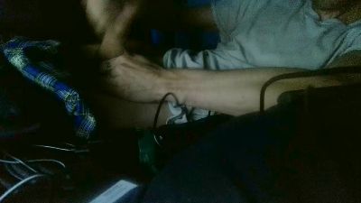 hopebrandon7044 live cam on Cam4