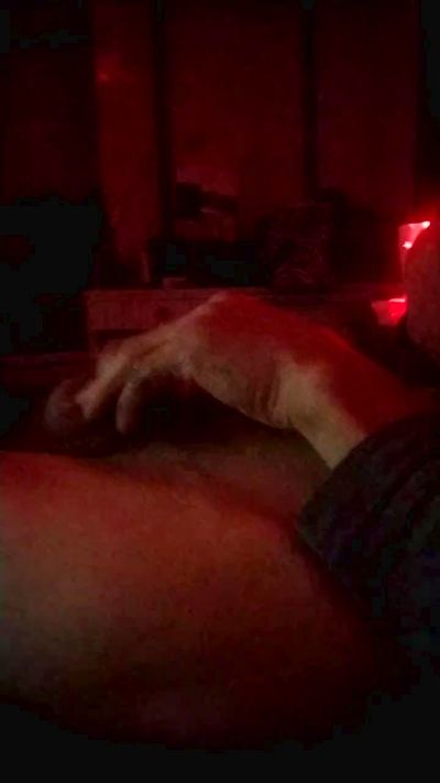hopebrandon7044 live cam on Cam4
