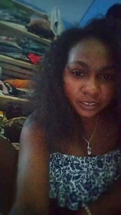 hornessa1 live cam on Cam4