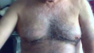 horny60bear live cam on Cam4