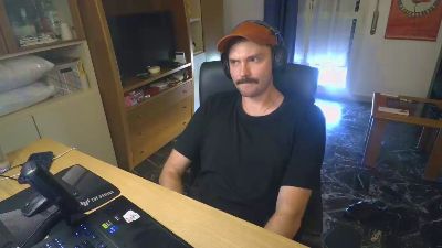 hornyboy327 live cam on Cam4