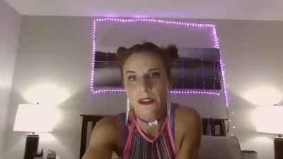 hornyd44 live cam on Cam4