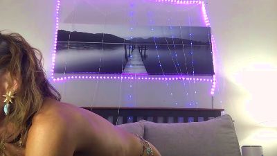 hornyd44 live cam on Cam4
