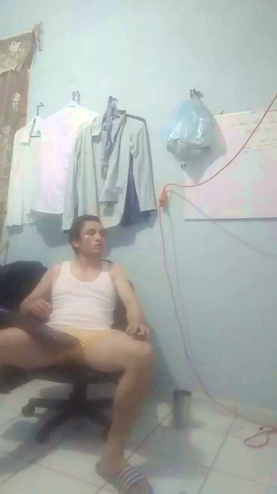 hornyguymko live cam on Cam4