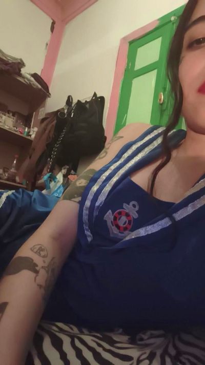hornyhadita live cam on Cam4