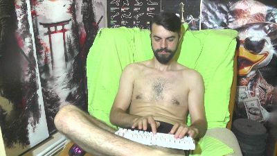 hornymaster93 live cam on Cam4