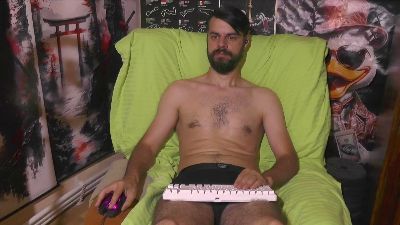 hornymaster93 live cam on Cam4