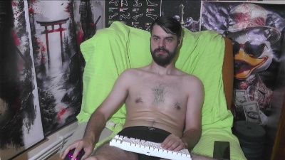 hornymaster93 live cam on Cam4