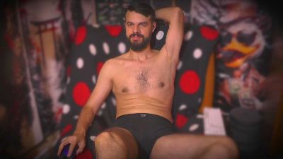 hornymaster93 live cam on Cam4