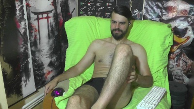 hornymaster93 live cam on Cam4
